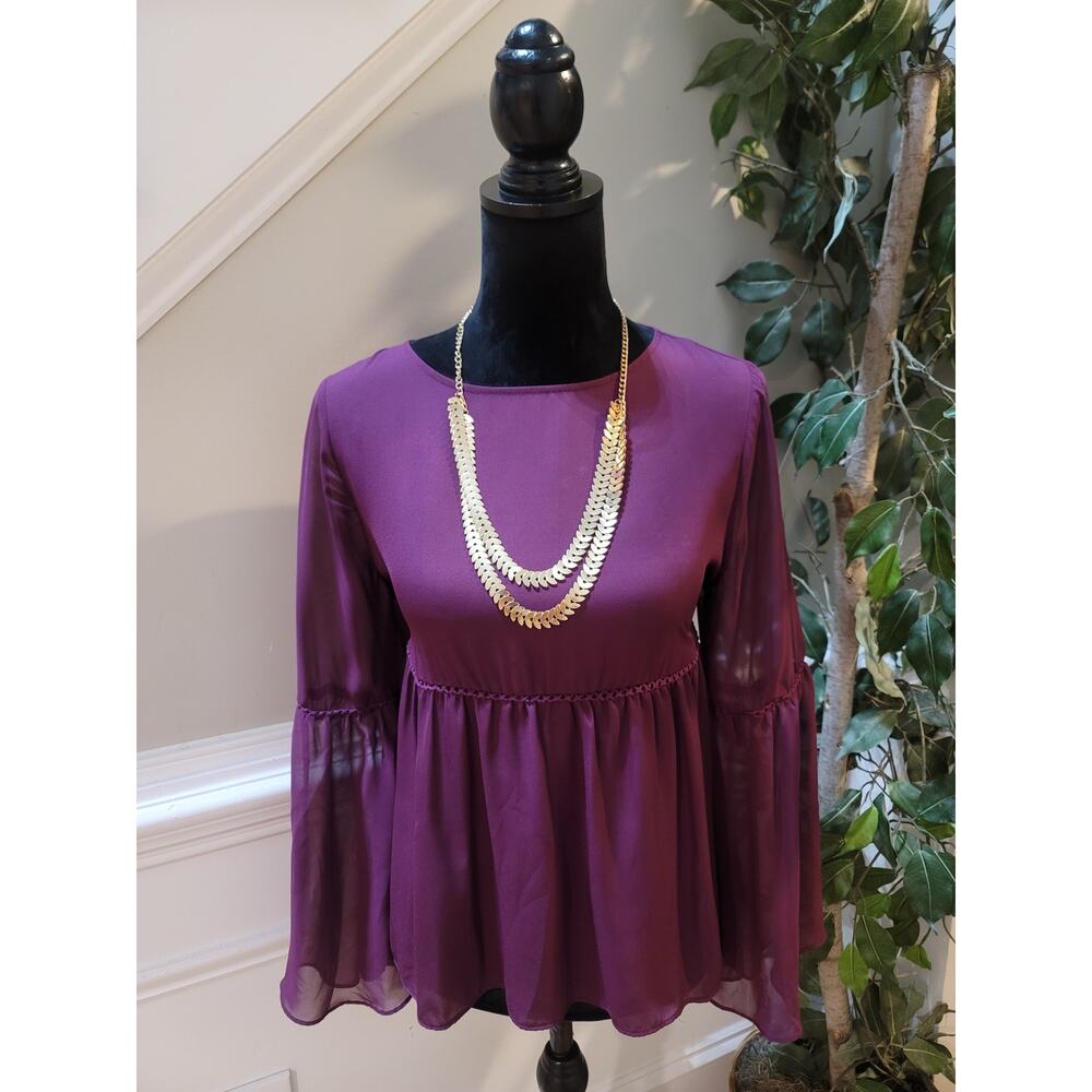Stylus Top Women’s Size Medium Purple 100% Polyester Peplum Hem Bell Sleeves